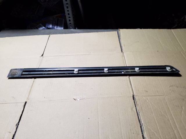 bontott OPEL ASTRA G Bal hátsó Ajtó Díszléc