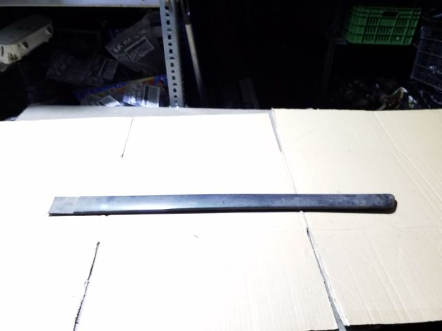 bontott OPEL ASTRA G Bal hátsó Ajtó Díszléc