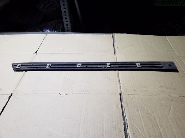 bontott OPEL ASTRA G Bal hátsó Ajtó Díszléc