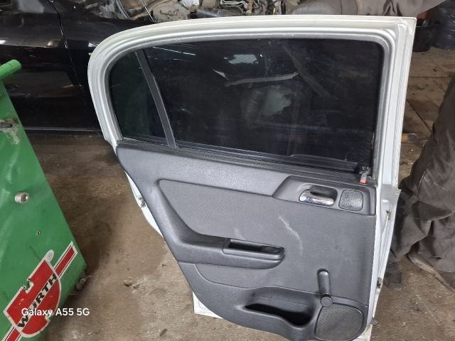 bontott OPEL ASTRA G Bal hátsó Ajtó (Részeivel)