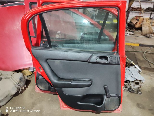 bontott OPEL ASTRA G Bal hátsó Ajtó (Részeivel)