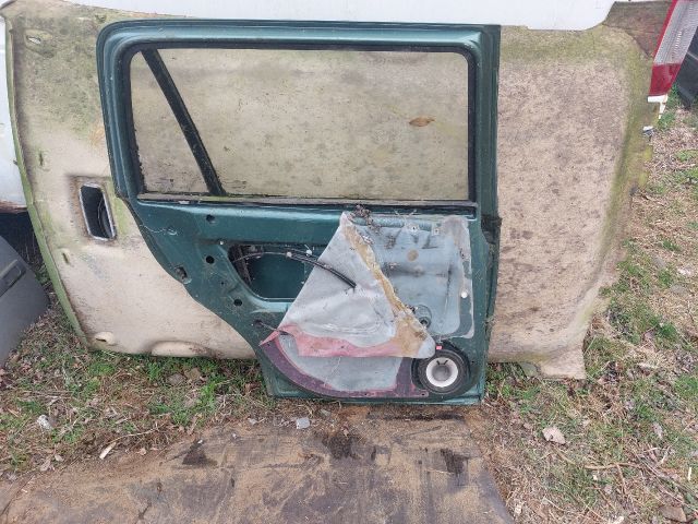 bontott OPEL ASTRA G Bal hátsó Ajtó (Részeivel)