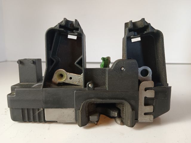 bontott OPEL ASTRA G Bal hátsó Ajtózár