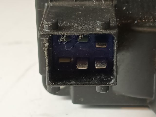 bontott OPEL ASTRA G Bal hátsó Ajtózár