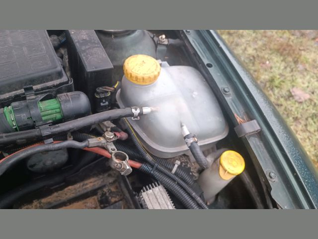 bontott OPEL ASTRA G Bal hátsó Csonkállvány Kerékaggyal