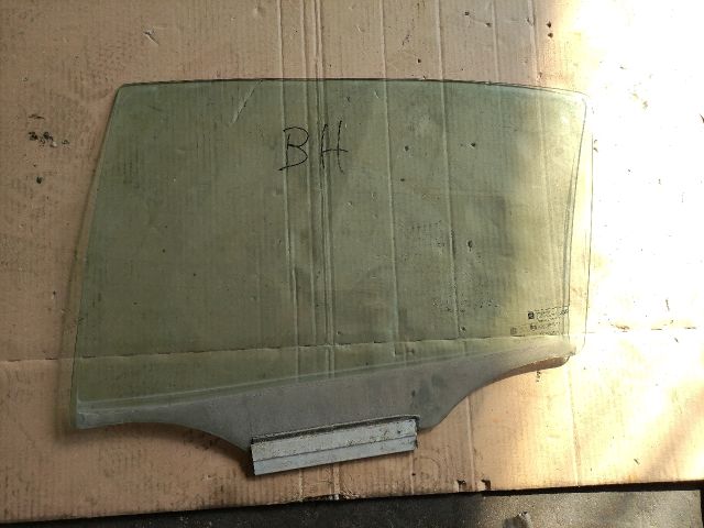 bontott OPEL ASTRA G Bal hátsó Fixüveg (Ajtóban)