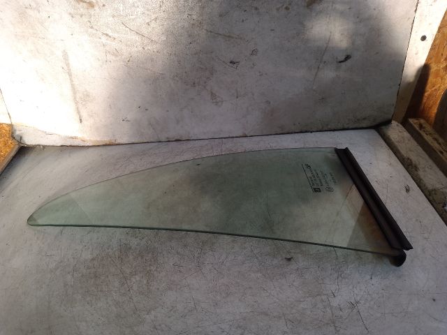 bontott OPEL ASTRA G Bal hátsó Fixüveg (Ajtóban)