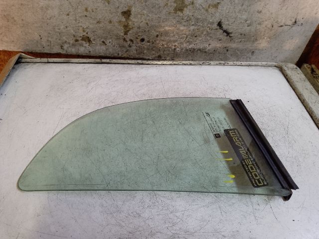 bontott OPEL ASTRA G Bal hátsó Fixüveg (Ajtóban)