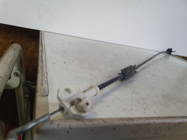 bontott OPEL ASTRA G Bal hátsó Kilincs Bowden