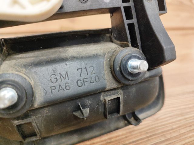 bontott OPEL ASTRA G Bal hátsó Külső Kilincs