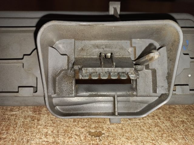 bontott OPEL ASTRA G Bal Hátsó Lámpa Foglalat