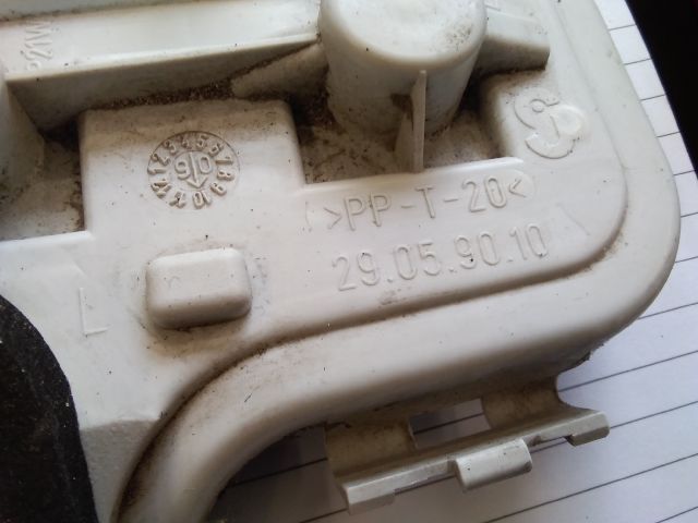 bontott OPEL ASTRA G Bal Hátsó Lámpa Foglalat