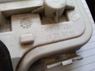 bontott OPEL ASTRA G Bal Hátsó Lámpa Foglalat