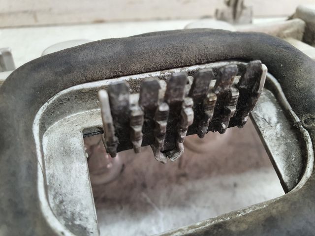 bontott OPEL ASTRA G Bal Hátsó Lámpa Foglalat