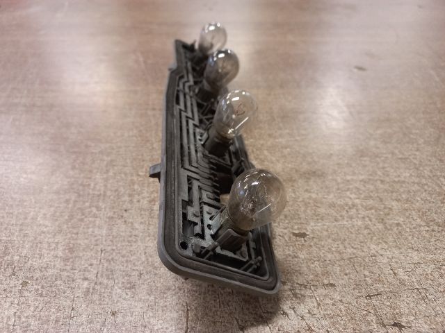 bontott OPEL ASTRA G Bal Hátsó Lámpa Foglalat