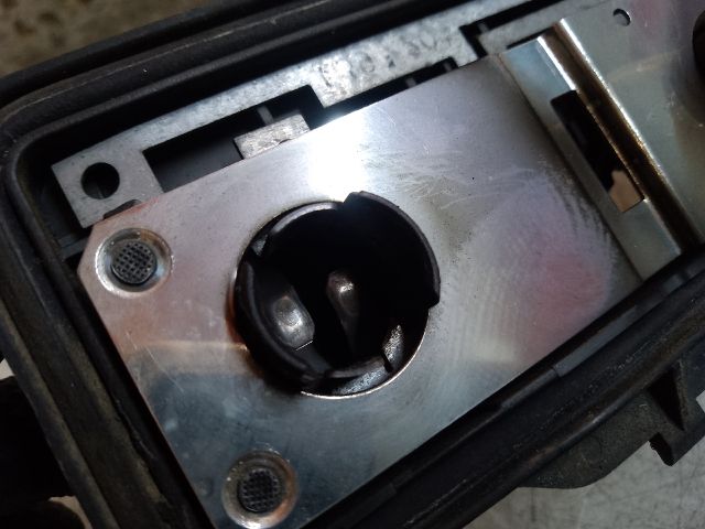 bontott OPEL ASTRA G Bal Hátsó Lámpa Foglalat