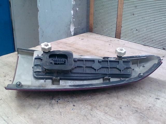 bontott OPEL ASTRA G Bal Hátsó Lámpa