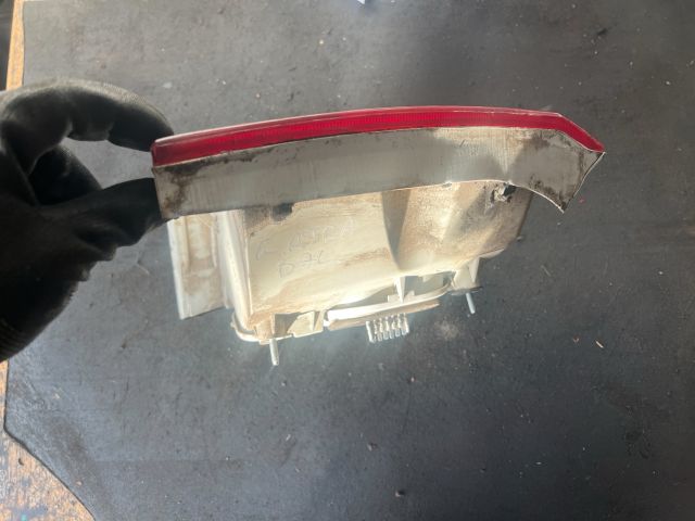 bontott OPEL ASTRA G Bal Hátsó Lámpa