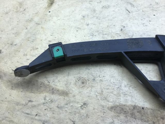 bontott OPEL ASTRA G Bal hátsó Oldal Lökhárító Tartó (Műanyag)