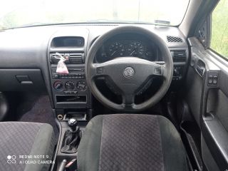 bontott OPEL ASTRA G Biztosítéktábla Doboz