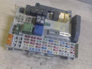 bontott OPEL ASTRA G Biztosítéktábla Utastér