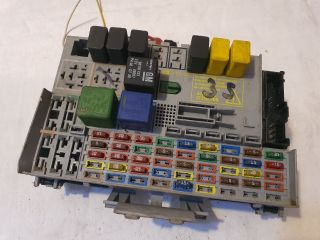 bontott OPEL ASTRA G Biztosítéktábla Utastér