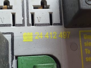 bontott OPEL ASTRA G Biztosítéktábla Utastér