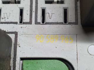 bontott OPEL ASTRA G Biztosítéktábla Utastér