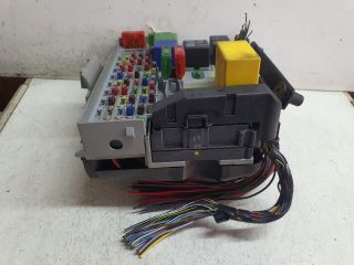 bontott OPEL ASTRA G Biztosítéktábla Utastér