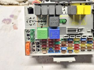 bontott OPEL ASTRA G Biztosítéktábla Utastér