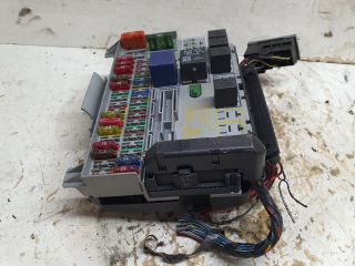 bontott OPEL ASTRA G Biztosítéktábla Utastér