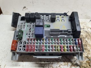 bontott OPEL ASTRA G Biztosítéktábla Utastér