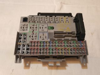 bontott OPEL ASTRA G Biztosítéktábla Utastér