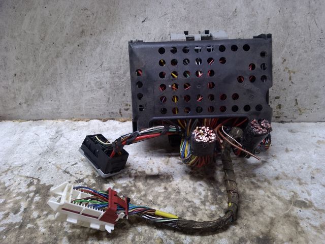 bontott OPEL ASTRA G Biztosítéktábla Utastér