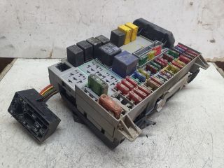 bontott OPEL ASTRA G Biztosítéktábla Utastér