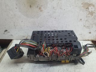 bontott OPEL ASTRA G Biztosítéktábla Utastér