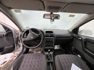 bontott OPEL ASTRA G CD / DVD Tár