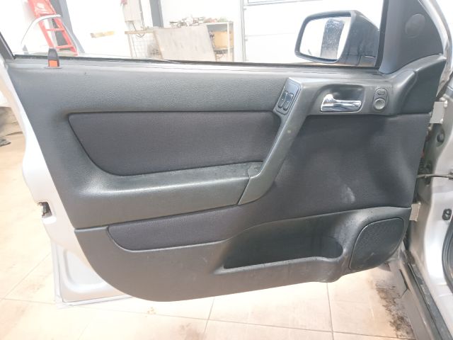 bontott OPEL ASTRA G Csomagtér Roló