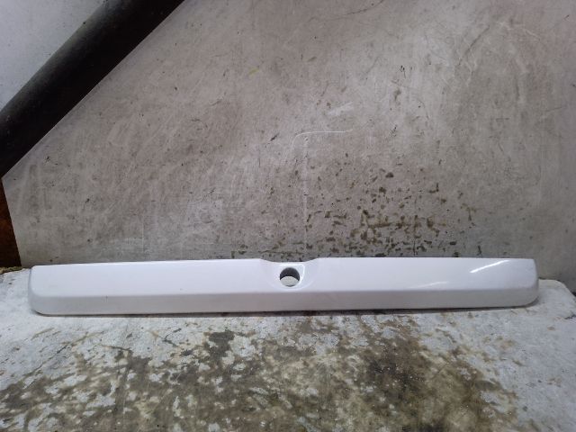 bontott OPEL ASTRA G Csomagtérajtó Díszléc