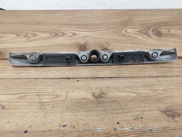 bontott OPEL ASTRA G Csomagtérajtó Díszléc