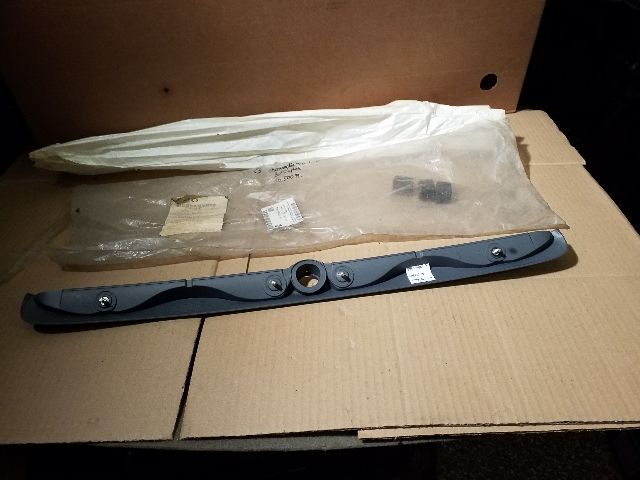 bontott OPEL ASTRA G Csomagtérajtó Díszléc