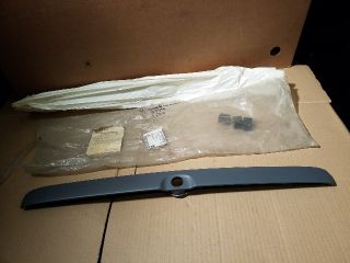 bontott OPEL ASTRA G Csomagtérajtó Díszléc