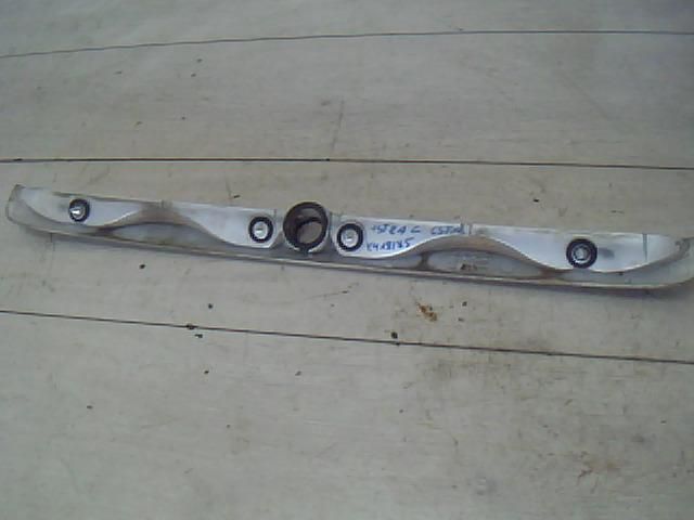 bontott OPEL ASTRA G Csomagtérajtó Díszléc