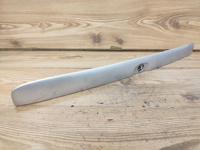 bontott OPEL ASTRA G Csomagtérajtó Díszléc