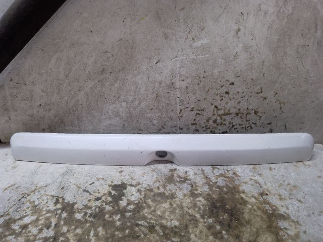 bontott OPEL ASTRA G Csomagtérajtó Díszléc