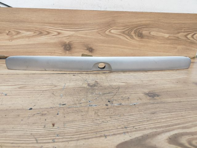 bontott OPEL ASTRA G Csomagtérajtó Díszléc