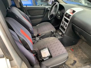 bontott OPEL ASTRA G Csomagtérajtó Kilincs