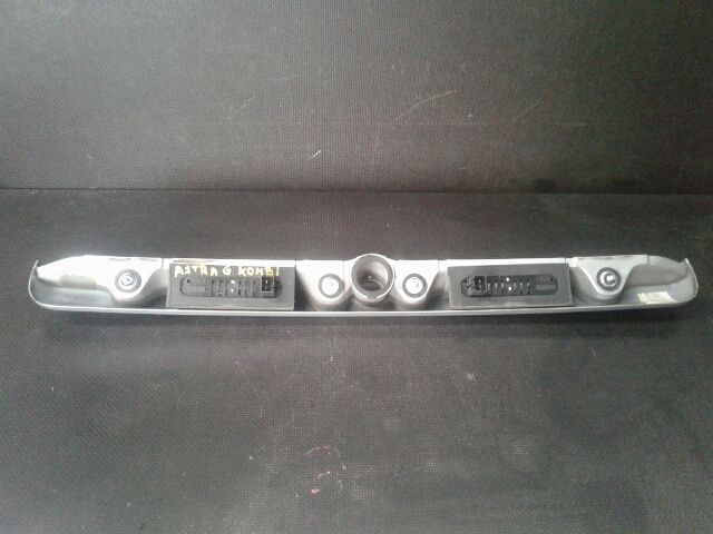 bontott OPEL ASTRA G Csomagtérajtó Kilincs