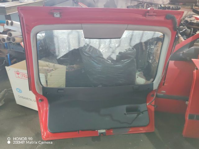 bontott OPEL ASTRA G Csomagtérajtó (Részeivel)