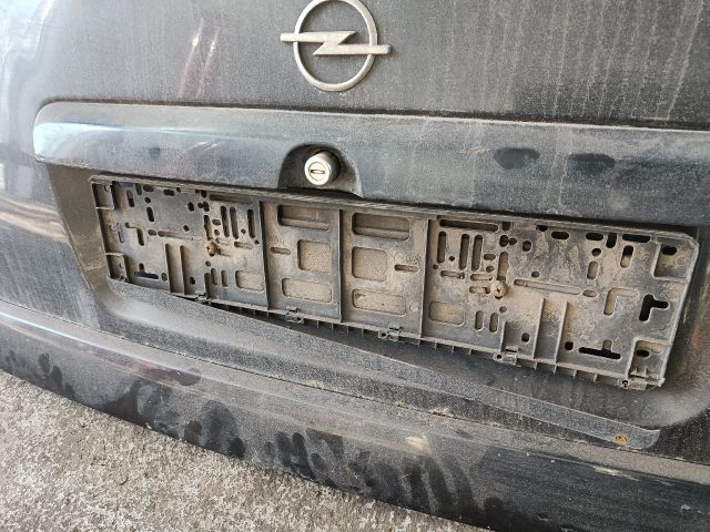 bontott OPEL ASTRA G Csomagtérajtó (Részeivel)